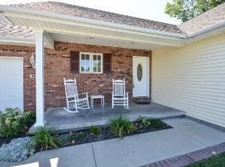1192 Darcis Dr, Seymour, IN 47274