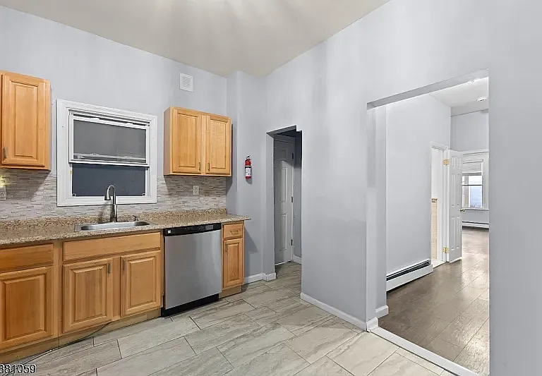 76 Heckel St #1 — Photo 15