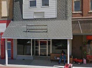 106 S Madison Ave, Aurora, MO 65605