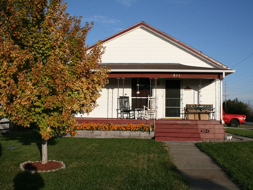 1st image of 821 S McCabe Ave