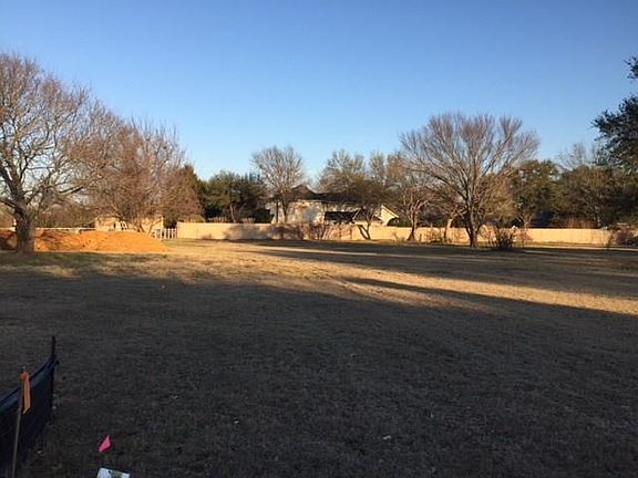 4th image of 5605 Montclair Dr