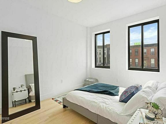 3rd image of 813 Jefferson Ave #4C