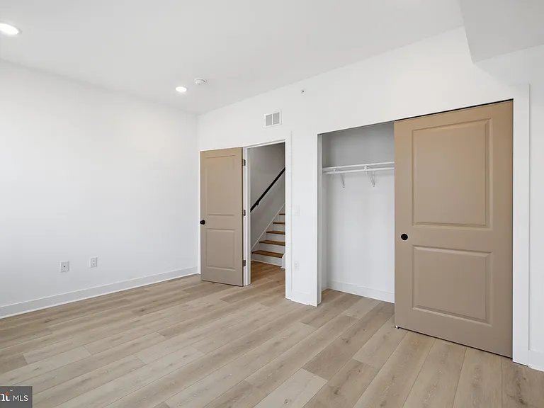 2237 N 16th St #2 — Photo 11
