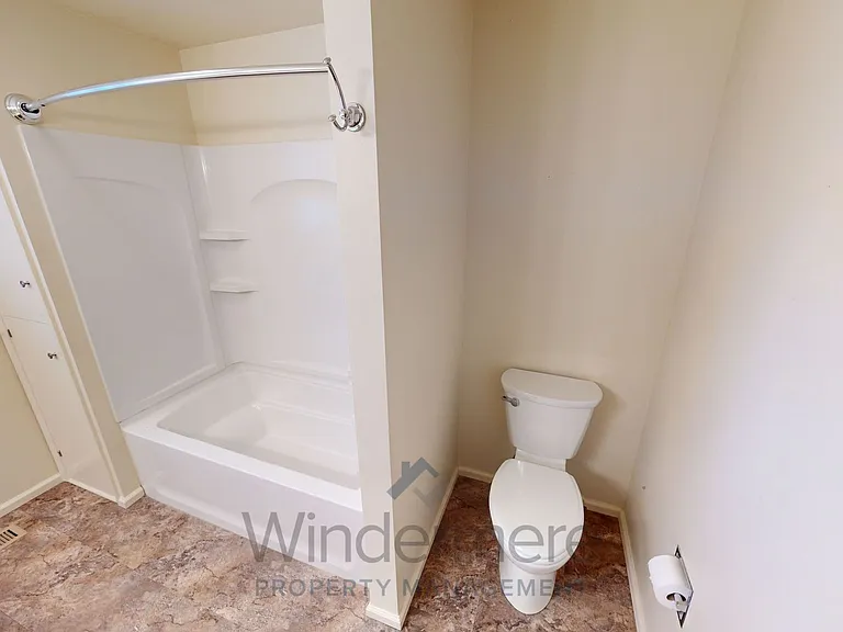 1976 Scarpelli Dr — Photo 13