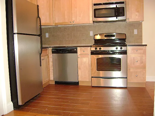 Rented by NY Space Finders Inc. | media 7