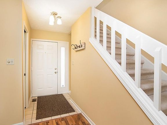 5th image of 8163 Shorewalk Dr