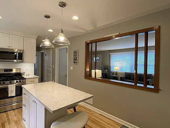 5th image of 145 Davis Ave