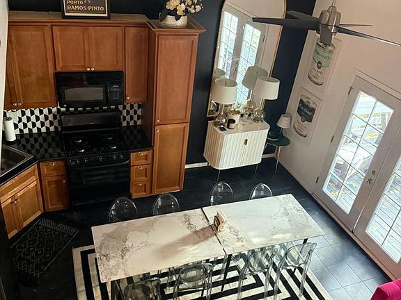 4th image of 759 Ivy Ln