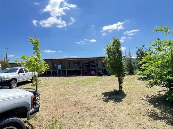 4215 Lanark Dr, Cresson, TX 76035