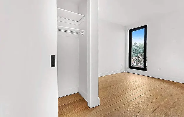 Rented by West 124th Manager LLC | media 161