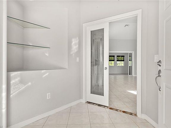 4th image of 1319 SE 20th St