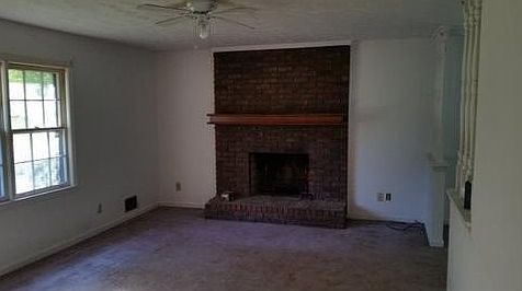 2nd image of 5027 Whispering Pines Dr