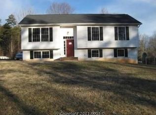 11466 Twin Lakes Ln, Boston, VA 22713