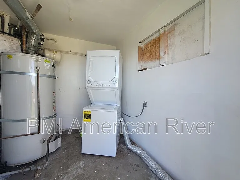 3729 Balsam St #4 — Photo 11