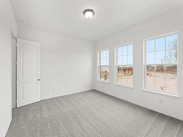 2207 Adena Springs Dr — Photo 10