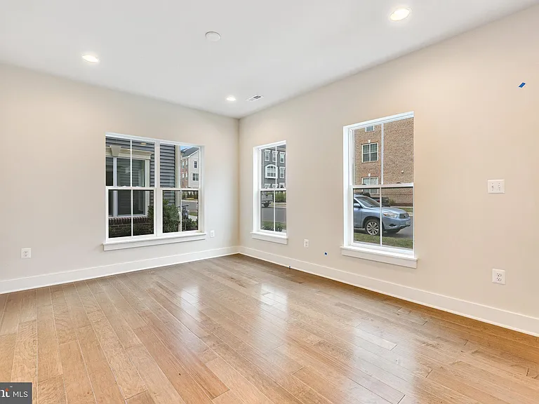 14813 Retreat Blvd — Photo 6