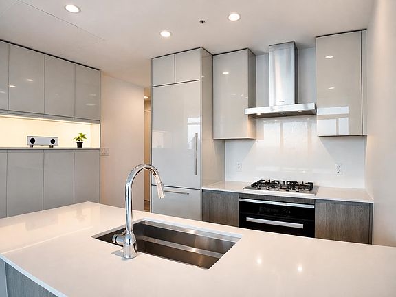 2nd image of 6511 Sussex Ave #1804