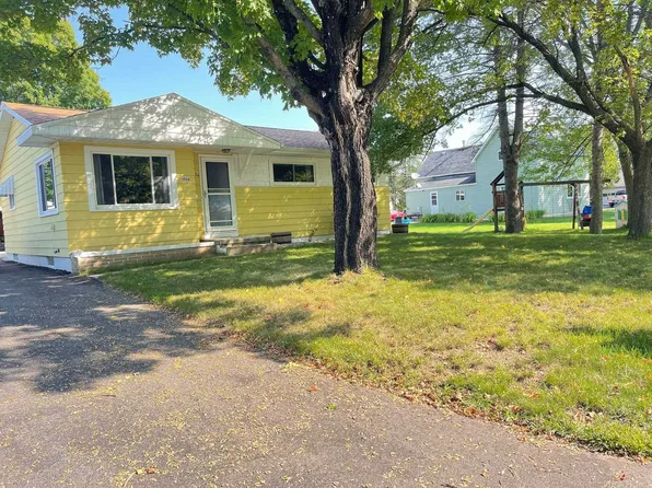 1604 Jackson St, Merrill, WI 54452