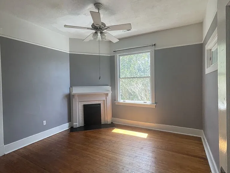 416 E 40th St — Photo 30