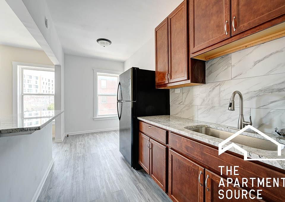 1st image of 2712 N Milwaukee Ave #215A