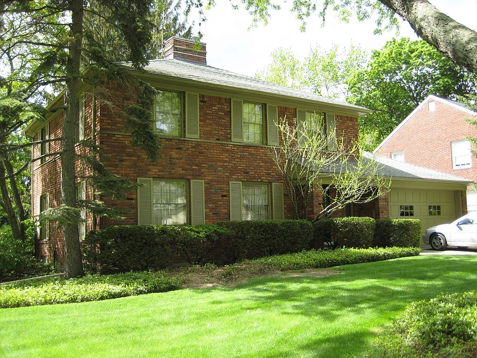 1st image of 232 Kenwood Ct