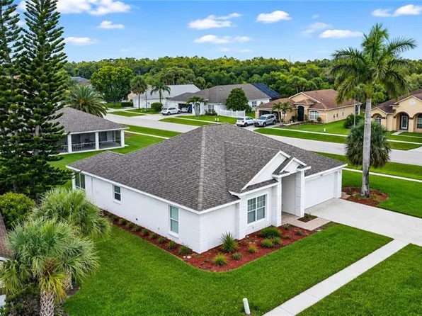1502 Scholar CT, LEHIGH ACRES, FL 33971