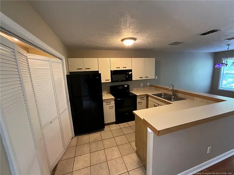1025 Wood Creek Dr #5 — Photo 8