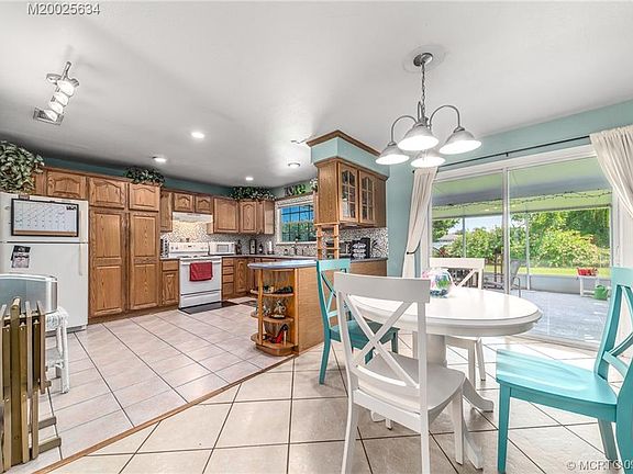 5th image of 2125 SE Aneci St