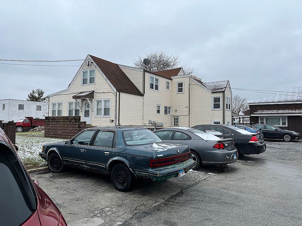 13 Unit apartment complex   