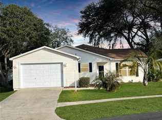 1203 Crabapple Ln, Lady Lake, FL 32159