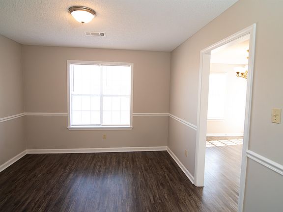 3rd image of 2988 Shadow Green Ln