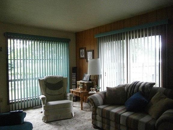 5th image of 308 W Burbank Ave