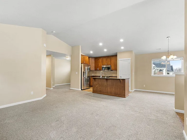 2121 N Country Vista Blvd — Photo 9