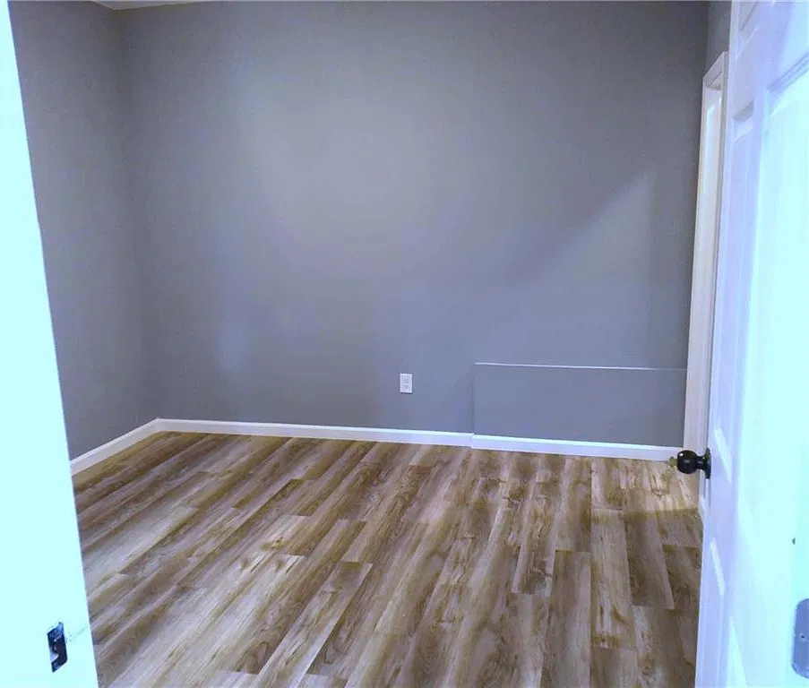 2 bed, 1.0 bath, $1,600 — Photo 3