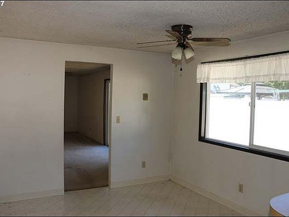 4th image of 6208 NE 103rd Ct