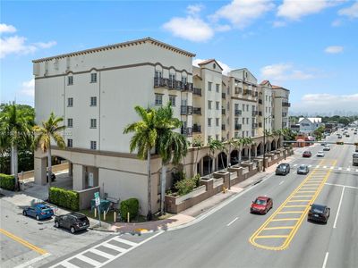 5271 SW 8th St APT 213, Miami, FL, 33134