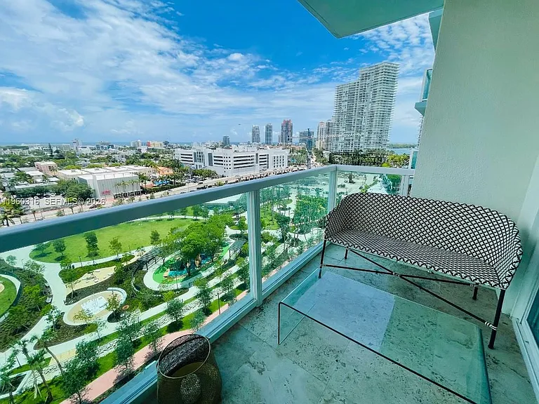 650 West Ave #1704 — Photo 4