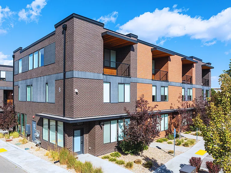 Peak Exterior-1
