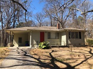 351 Valley Lake Dr, Stone Mountain, GA 30087