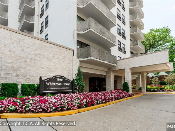 1600 Center Ave APT 5A, Fort Lee, NJ 07024