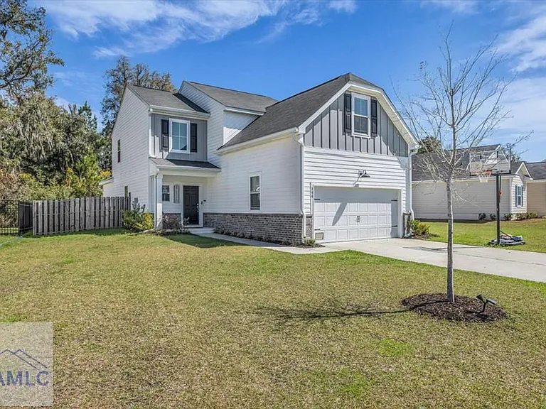 399 Beecher Dr — Photo 2