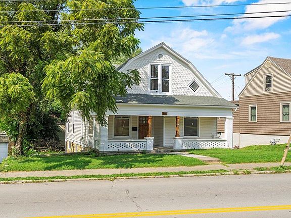 4th image of 305 Richmond St