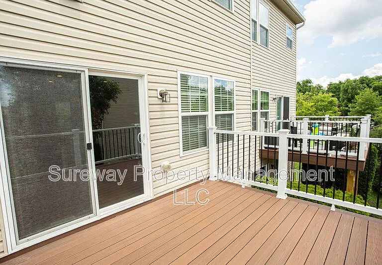 172 Fela Dr — Photo 40