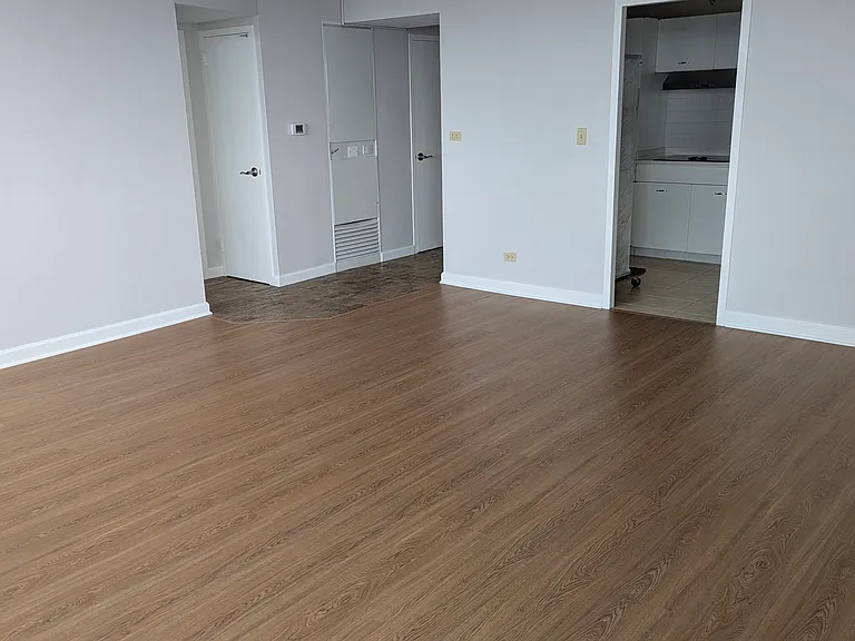6301 N Sheridan Rd #18J — Photo 6