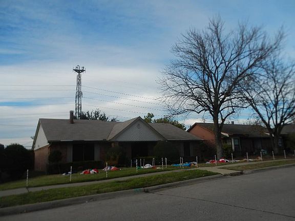 2nd image of 1521 Americana Ln