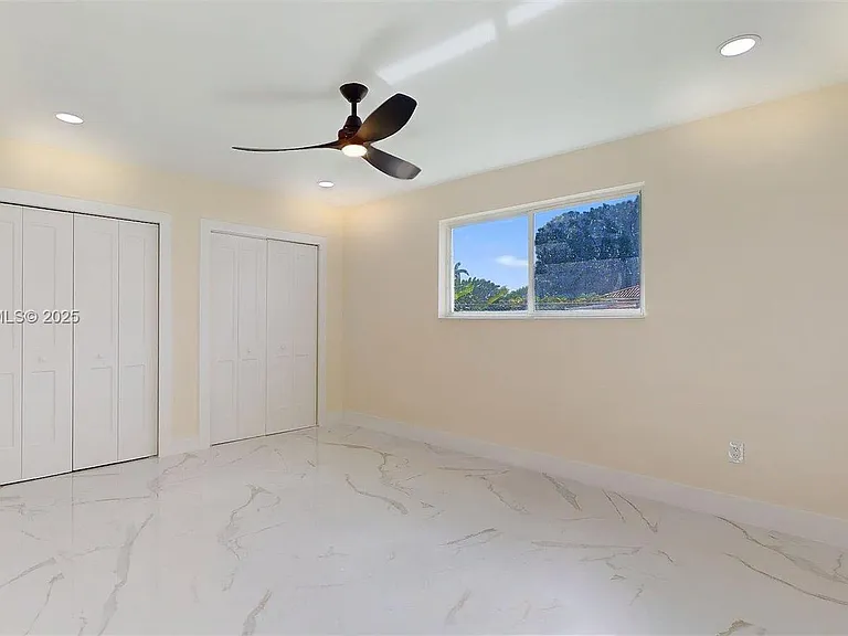 3801 SW 132nd Ave — Photo 16