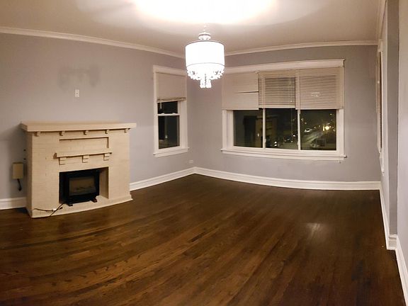 3rd image of 5900 W Cortland St #2
