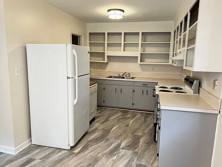 21 Marlow Dr #B — Photo 7
