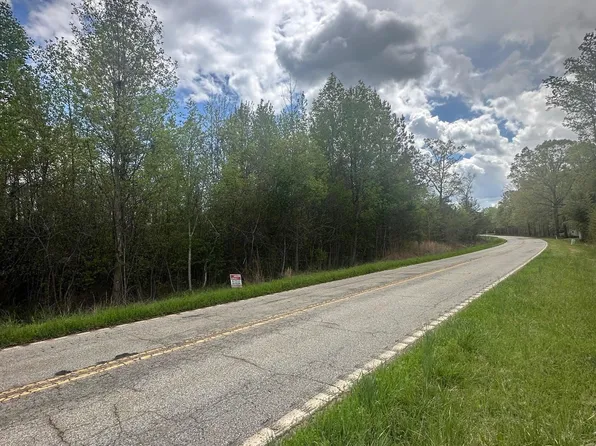 2508 Peachtree Rd, Chesnee, SC 29323