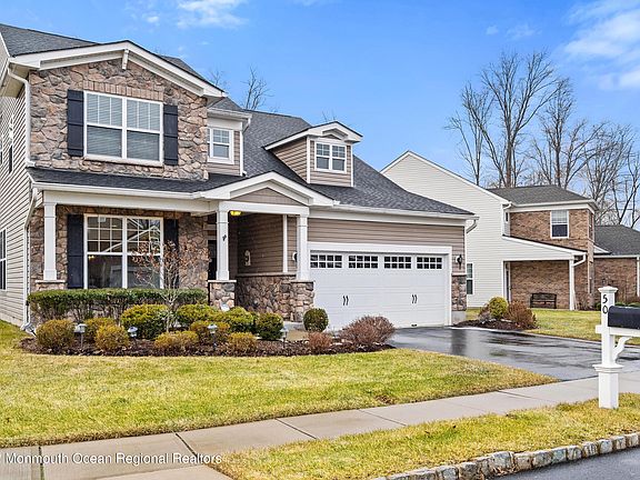 3rd image of 50 Sabine Ln